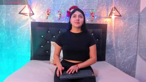 Kystal Taylor online show from 21, 12, 2025