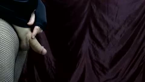 Snapshot of krystalkummingss chatting on 13, 11, 2025 Krystalkummingss online show from 13, 11, 2025