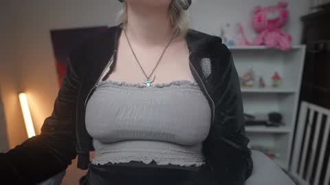 Krystal Syx online show from 13, 1, 2025