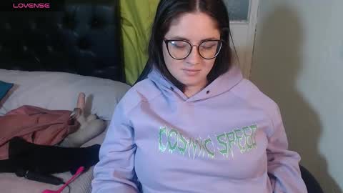 kryystaladams online show from 14, 4, 2026