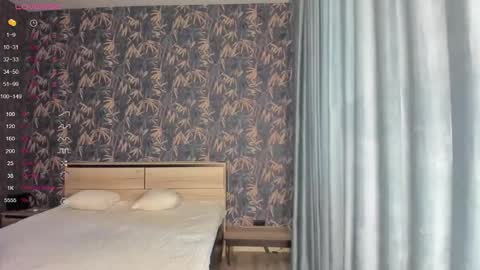 Snapshot of kseni_a chatting on 21, 9, 2025 Ksenia online show from 21, 9, 2025