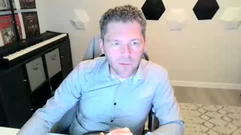 Snapshot of kukk_you chatting on 18, 11, 2025 kukk_you online show from 18, 11, 2025