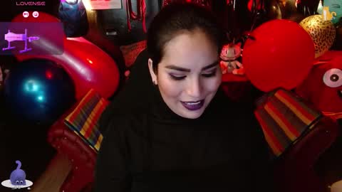 Snapshot of kureiji_fetish chatting on 18, 9, 2025 Fetiche Woman online show from 18, 9, 2025