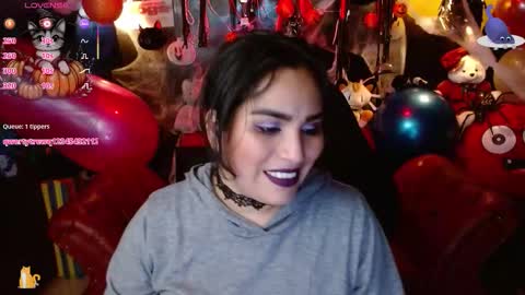 Snapshot of kureiji_fetish chatting on 30, 10, 2025 Fetiche Woman online show from 30, 10, 2025