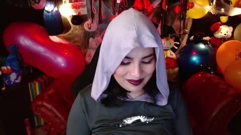 Snapshot of kureiji_fetish chatting on 4, 11, 2025 Fetiche Woman online show from 4, 11, 2025