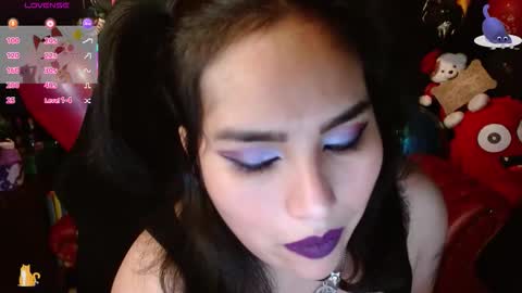 Snapshot of kureiji_fetish chatting on 18, 12, 2025 Fetiche Woman online show from 18, 12, 2025