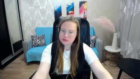 kuri_u online show from 7, 1, 2026