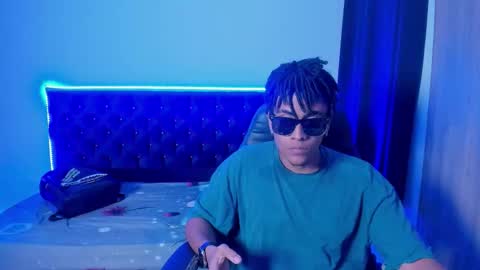 kurly_scott online show from 6, 1, 2026