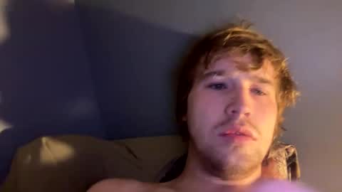Snapshot of kylelovepussy69 chatting on 25, 2, 2025 kylelovepussy69 online show from 25, 2, 2025