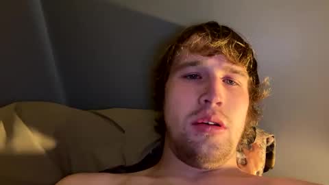 Snapshot of kylelovepussy69 chatting on 25, 2, 2025 kylelovepussy69 online show from 25, 2, 2025