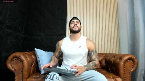 Snapshot of kylenorth_ chatting on 1, 5, 2026 kylenorth_ online show from 1, 5, 2026
