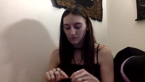 Kylianna online show from 4, 2, 2025