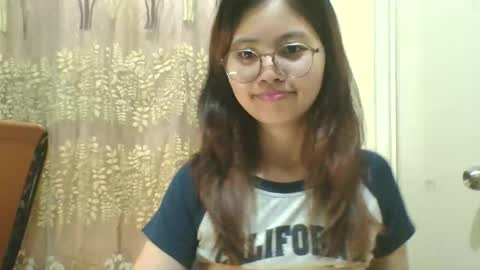 its me KYLIE online show from 18, 9, 2025