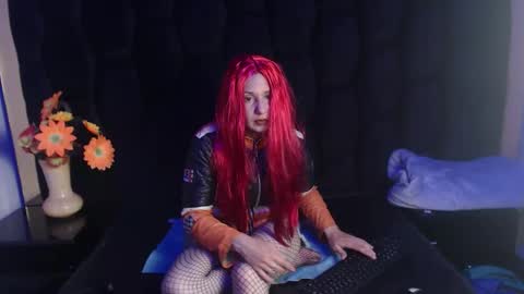 Snapshot of kylie_bloom chatting on 2, 11, 2025 kylie_bloom online show from 2, 11, 2025