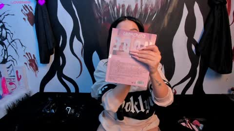 submissive demon Please help me to reach 500 thumbs up online show from 28, 12, 2024
