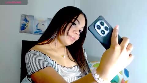 Snapshot of kylie_loveee chatting on 22, 10, 2025 Paola online show from 22, 10, 2025