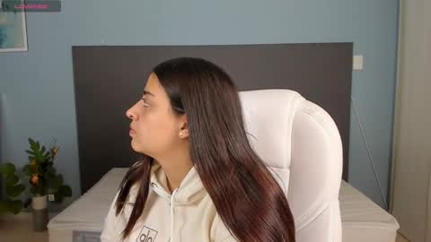 Kylie Reyes  online show from 30, 12, 2024