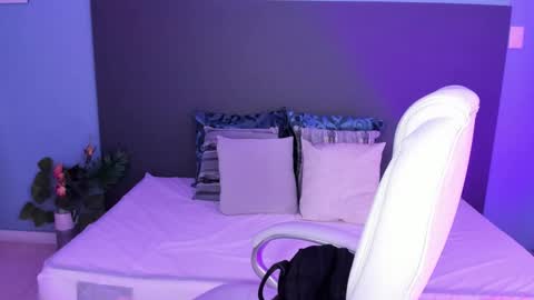 Kylie Reyes  online show from 24, 1, 2025