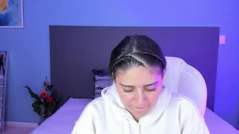 Kylie Reyes  online show from 7, 3, 2025