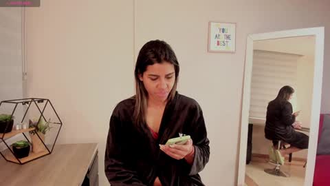 Kylie  online show from 8, 1, 2025