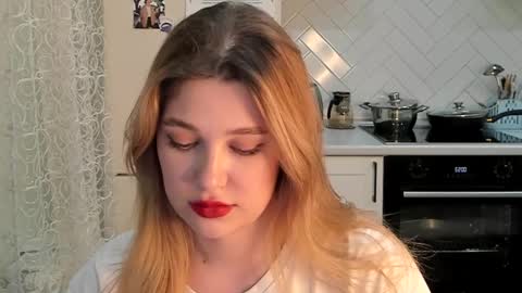 Snapshot of kylieblond chatting on 4, 3, 2025 Din online show from 4, 3, 2025