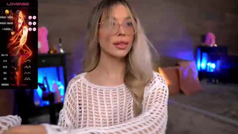 Snapshot of kyliejoyce chatting on 24, 2, 2025 Kylie online show from 24, 2, 2025