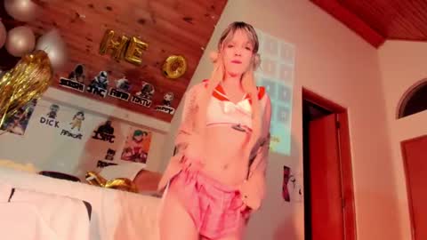 Snapshot of kyliekandy chatting on 23, 2, 2025   online show from 23, 2, 2025