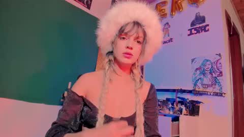 Snapshot of kyliekandy chatting on 14, 9, 2025   online show from 14, 9, 2025