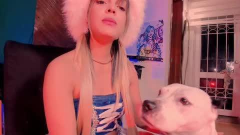 Snapshot of kyliekandy chatting on 21, 9, 2025   online show from 21, 9, 2025
