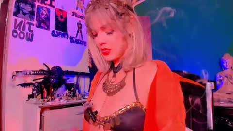 Snapshot of kyliekandy chatting on 25, 10, 2025   online show from 25, 10, 2025