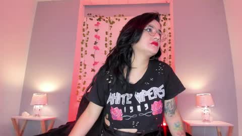 K Y L I E online show from 22, 1, 2025