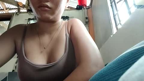 Snapshot of kyliexx98 chatting on 21, 9, 2025 kylie online show from 21, 9, 2025