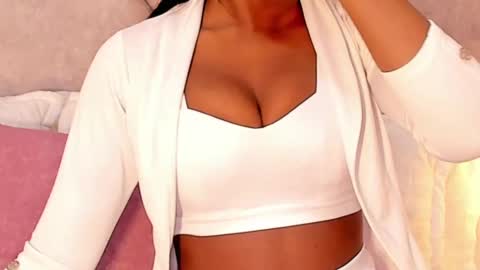 Snapshot of kyliiecooper chatting on 30, 9, 2025 Kylie Cooper online show from 30, 9, 2025