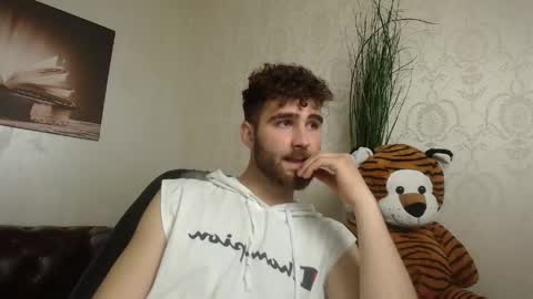 KyloEast online show from 24, 4, 2026