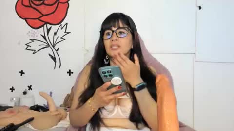 call me kim  online show from 17, 10, 2025