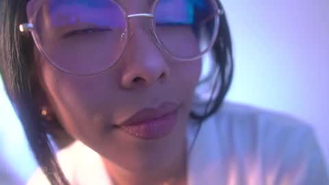 schedule 300 pm - 1100pm colombia time online show from 9, 2, 2025