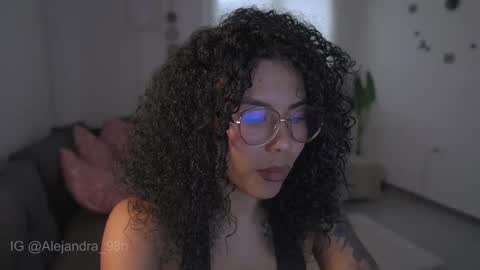 schedule 300 pm - 1100pm colombia time online show from 8, 1, 2026