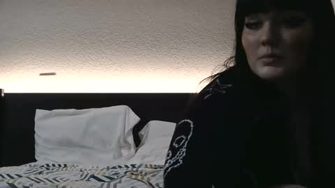 Lily online show from 18, 5, 2026