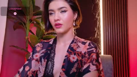 Snapshot of la_diabla_111_ chatting on 8, 10, 2025 Karime online show from 8, 10, 2025