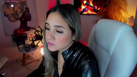 Snapshot of la_venezolana chatting on 27, 10, 2025 Vero  online show from 27, 10, 2025