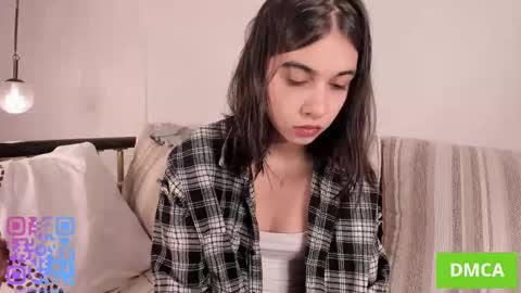 Snapshot of labubaby chatting on 23, 10, 2025 Mai online show from 23, 10, 2025