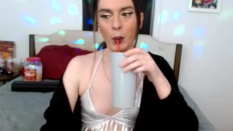 Snapshot of laceyphoenix1 chatting on 20, 10, 2025 Lacey Phoenix online show from 20, 10, 2025