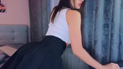 Snapshot of lachatte013 chatting on 19, 11, 2025 Kristina online show from 19, 11, 2025