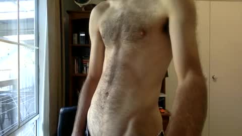 Sims online show from 24, 1, 2025