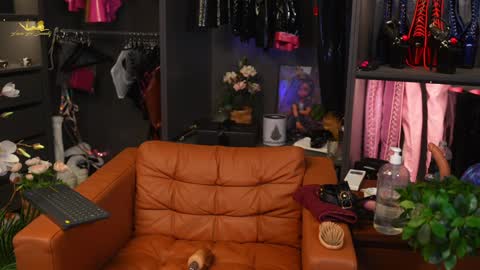 Snapshot of lacie_le_beauty chatting on 27, 12, 2024 Latex Lacie online show from 27, 12, 2024