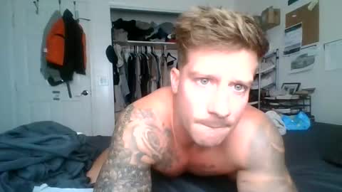 Snapshot of lacrioxcum18 chatting on 23, 11, 2025 lacrioxcum18 online show from 23, 11, 2025