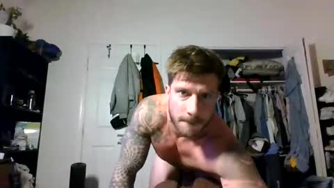 Snapshot of lacrioxcum18 chatting on 18, 12, 2025 lacrioxcum18 online show from 18, 12, 2025