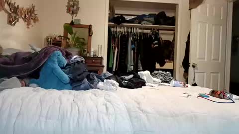 lacybell online show from 10, 10, 2025