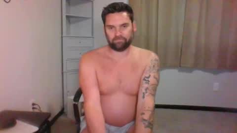 Snapshot of ladiesmandaddy chatting on 20, 10, 2025 Don Kedick online show from 20, 10, 2025