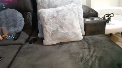 Mia online show from 28, 9, 2025